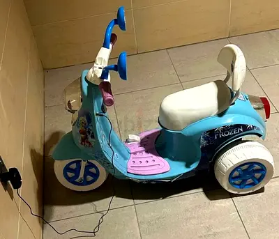 Disney Frozen Electric Ride-On Scooter for Kids
