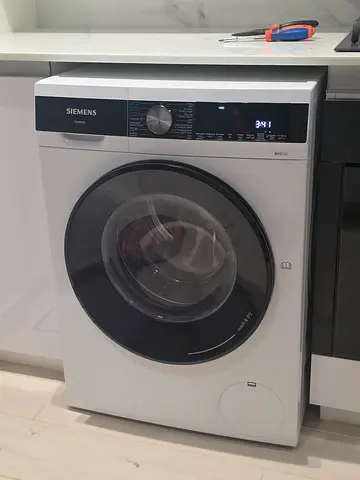 Siemens front load 9/6 washer and Dryer - excellent working condition