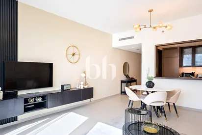 High Floor | Furnished | Upgraded | 1 Bedroom