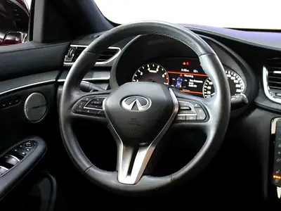 صورة 16 لـ 2023 Infiniti QX55