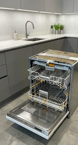 Miele Latest Model Integrated Built-In Dishwasher – Good Working Condition