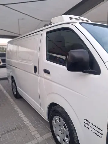 صورة 7 لـ 2011 Toyota HIACE