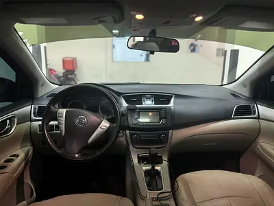 2015 Nissan SENTRA — фото 7