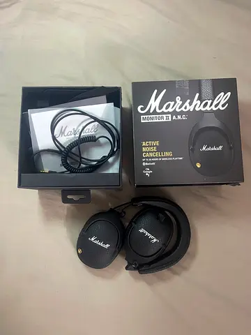 Monitor || Marshall HeadPhones