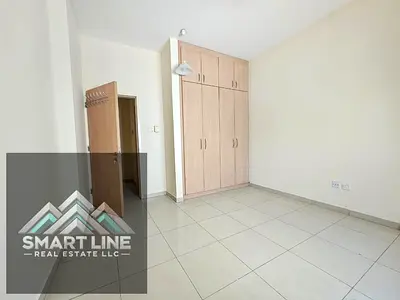 BEAUTIFUL LAYOUT FRONT OF PARK 2 BHK WITH WARDROBE AN BALCONY JUST FOR RENT 33K