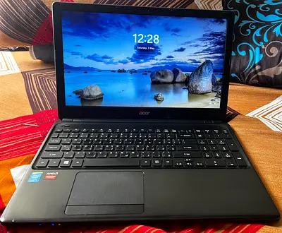 Aspire E1-572G | Core i7 | 8GB RAM | 1TB Storage | AMD 2GB Graphics | Windows 11 Pro