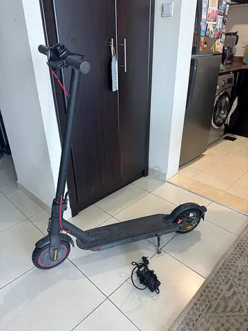 Used Electric Scooter - Xiaomi Pro 2 Foldable Commuter Scooter in Good Condition