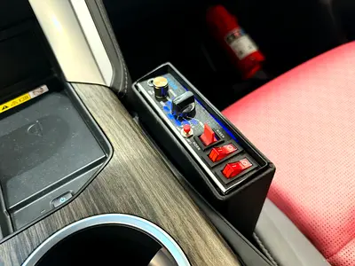 2022 Toyota LAND CRUISER — миниатюра 12