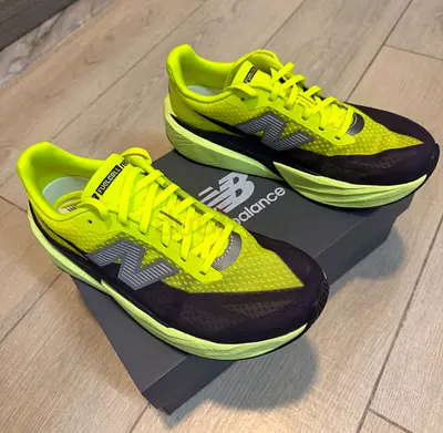 New Balance running shoes (9 US)