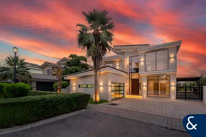 Brand New | Fully Upgraded | Lake View & Private Pool