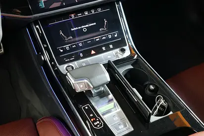 2022 AUDI A8 — миниатюра 13