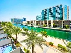 Hot Deal Prime location | Stunning Canal View