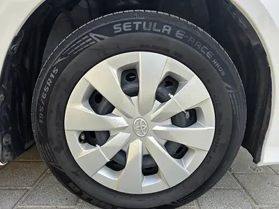 صورة 19 لـ 2024 Toyota COROLLA