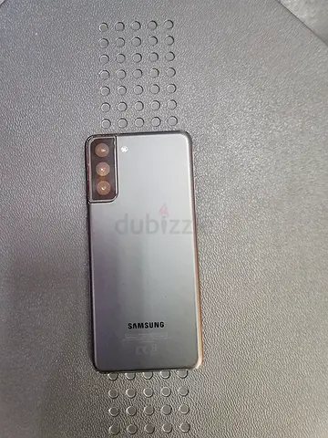 Samsung Galaxy phone - good condition, triple camera