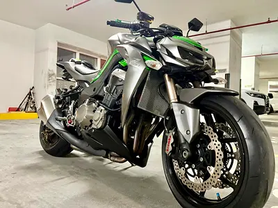 كاوزاكي Z1000 وارد اليابان بحاله الوكاله
