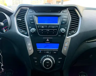 2014 Hyundai SANTA FE — миниатюра 11