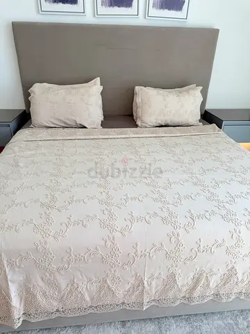 Bed 200*200 / Matress / 2 nightstands