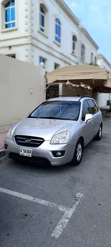 Kia Carens 2011 GCC Specs 7-Seater Family Car