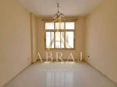 Seprate kitchen studio just in 18k ready to move only for family