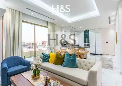 TWIN VILLA ON A HUGE PLOT | PRIME LOCATION | CUSTOM-BUILT