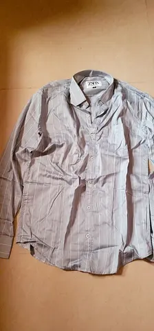 Zara Men’s Striped Long-Sleeve Shirt (Grey / White Pinstripe)