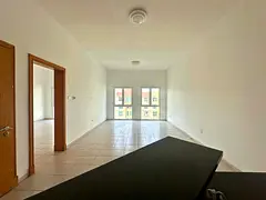 Few steps to metro| Vacant | Investor deal