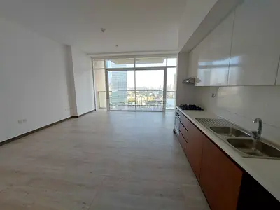 Negotiable | Low Floor | Flexible Payments