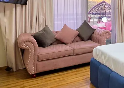Mauve Chesterfield Style 3 Seater Sofa