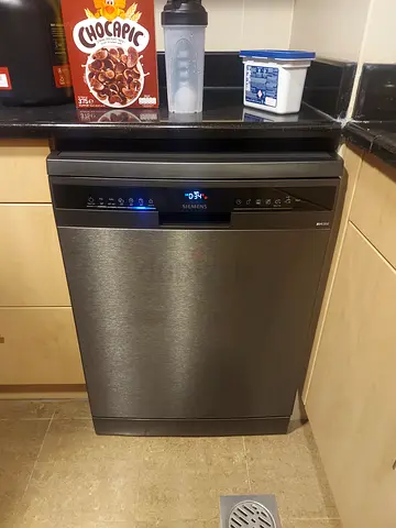 Siemens IQ300 Three Racks Dishwasher Black With Wi-Fi Assiste Flawless Condition