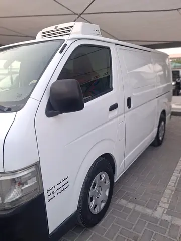 صورة 8 لـ 2011 Toyota HIACE