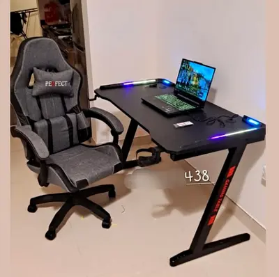 Gaming desk with RGB lights and gaming chair - Brand new