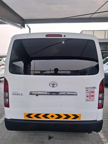 صورة 2 لـ 2011 Toyota HIACE