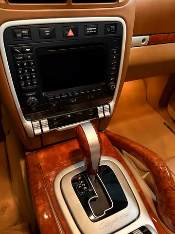 2006 Porsche CAYENNE photo 8