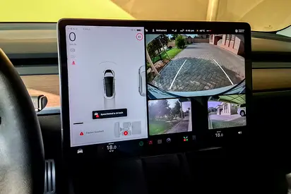 صورة مصغرة 14 لـ 2021 Tesla MODEL 3