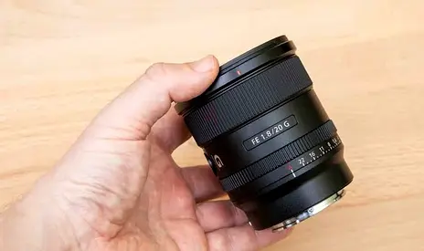 Sony FE 20mm f/1.8 G wide-angle lens - New condition