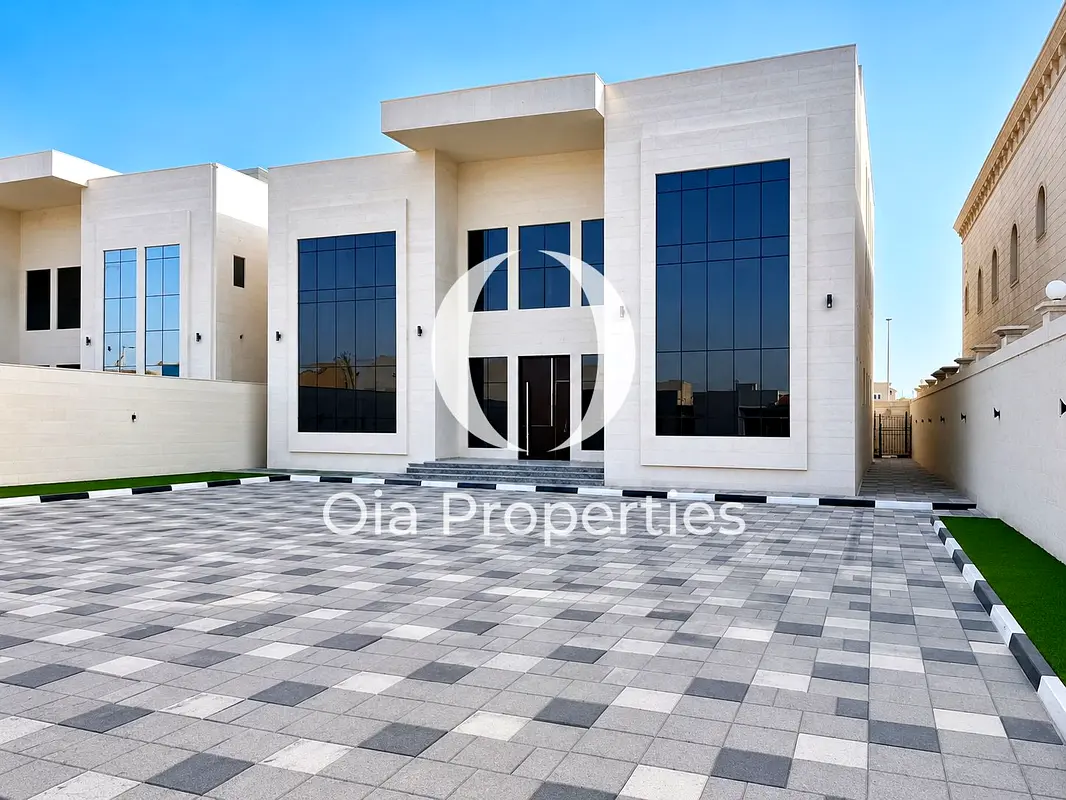 Luxury 7 BR Single Row | Private Majlis | Premium Finishing