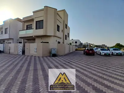 5 spacious bedrooms 7 bathrooms Large living room Comfortable lounge Maid's room Split air conditioning Outdoor parking Small yard Prime corner locati