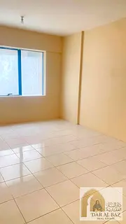 3-bedroom apartment with living room for annual rent in Al Majaz 1, Sharjah | Master bedroom | 3 bat