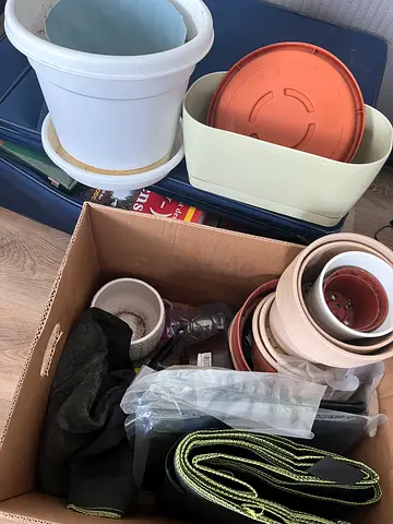 Assorted plastic plant pots - used bundle