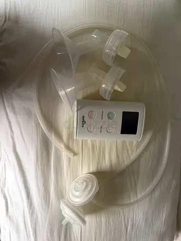 Spectra single/dual electric breast pump with tubing and flanges - good condition