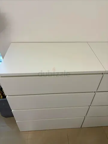 White 6-Drawer Chest/Dresser in Good Condition