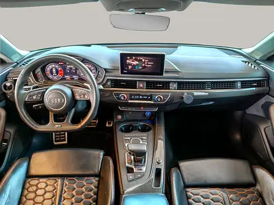 صورة 10 لـ 2019 AUDI RS5
