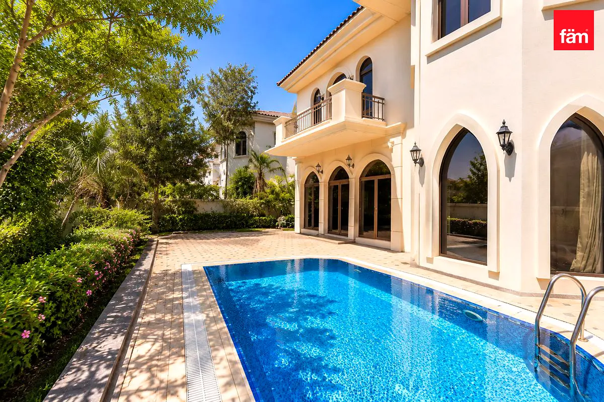 Hot Deal | Optional Furnishing | Private Beach
