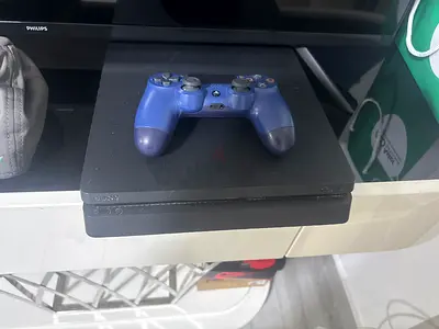 PS4 Slim