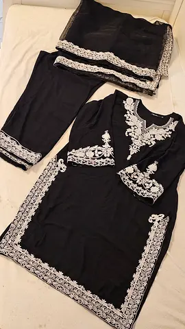 Black embroidered traditional 3-piece women's outfit (kurta, trousers, dupatta) - Exellent condition