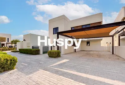 Corner Villa | Private Garden | Single Row