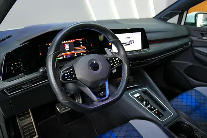 صورة 11 لـ 2022 Volkswagen GOLF R