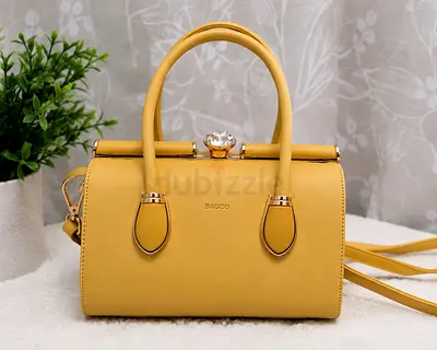 Yellow structured handbag with crystal clasp - detachable strap