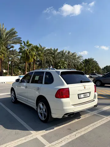 2006 Porsche CAYENNE photo 2