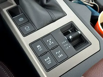 صورة مصغرة 18 لـ 2026 Toyota PRADO